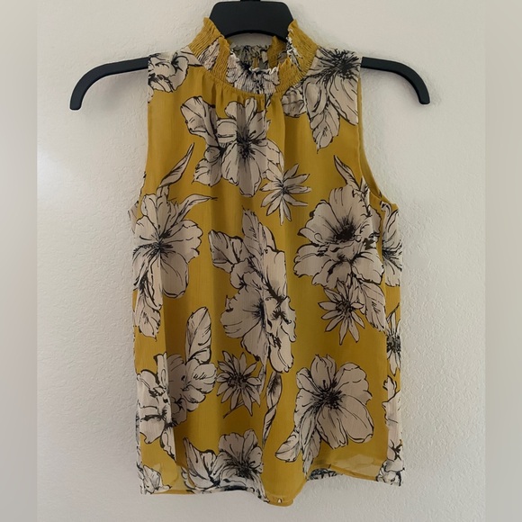 Ann Taylor Tops - Ann Taylor yellow lined floral blouse size small petite
